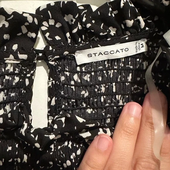 Staccato Black and White Patterned Top - Picture 2 of 2